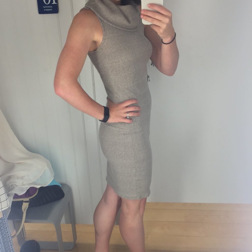 EUC Monteau Fitted Ribbed Dress